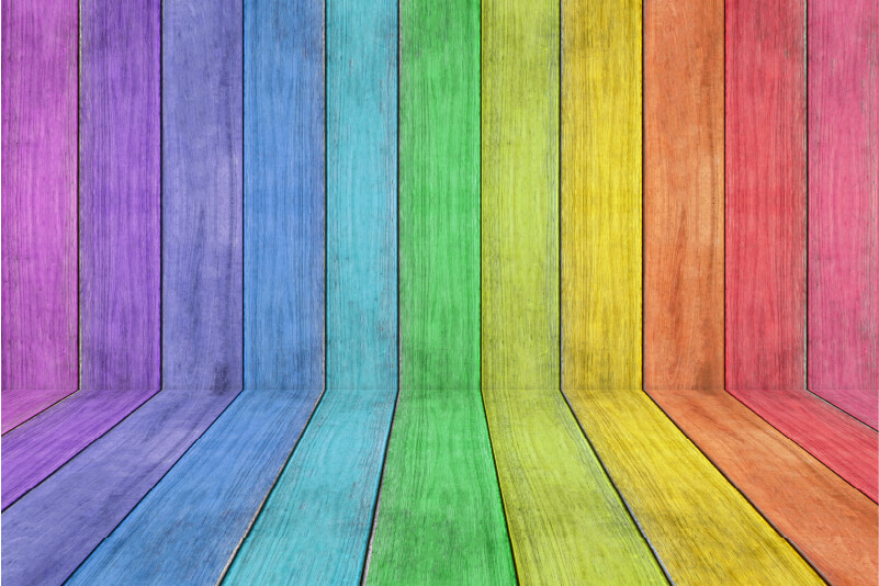 Panneaux en bois arc-en-ciel